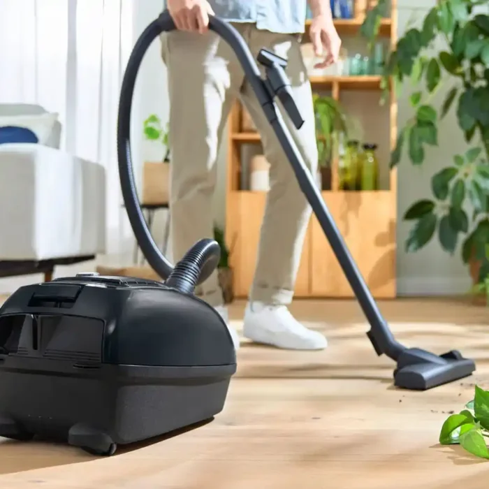 Usisivač Bosch BGB38BA1/snaga 600W/sa kesom/crni - Image 2